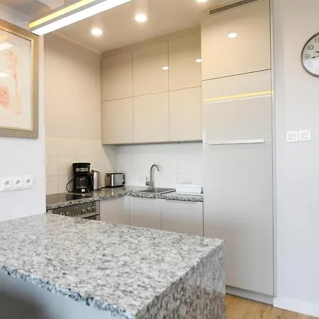 Navigator-rezydencja Portowa 14 Колобжег