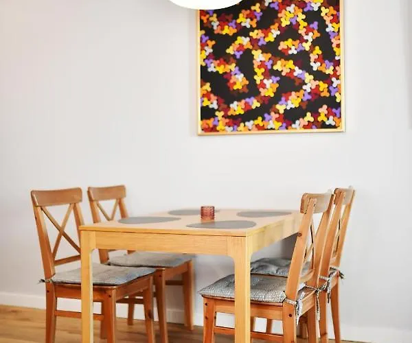 Navigator-rezydencja Portowa 14 *