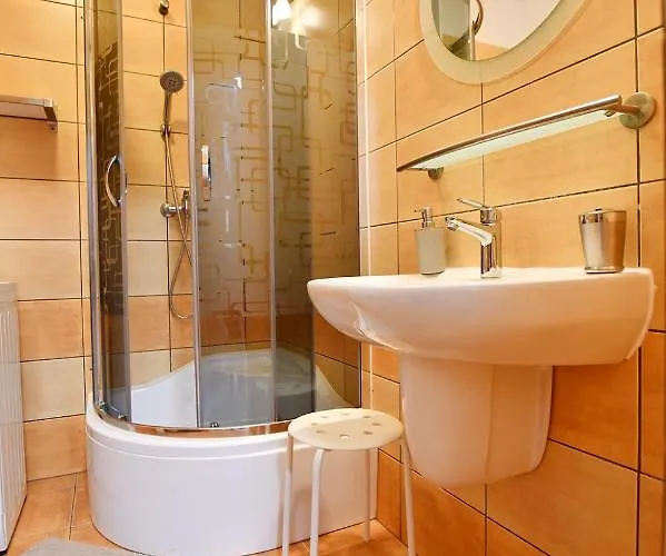 Navigator-rezydencja Portowa 14 *