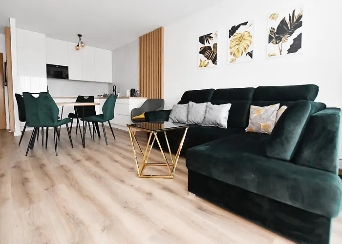 Navigator-rezydencja Portowa 14 *